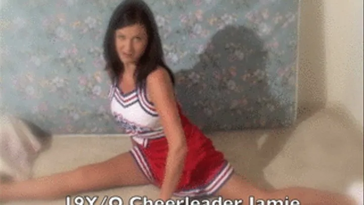 Smoothest Young Cheerleader Ever! 19Y/OJamie Tease & Pleases you Plunging her Hot Pussy!