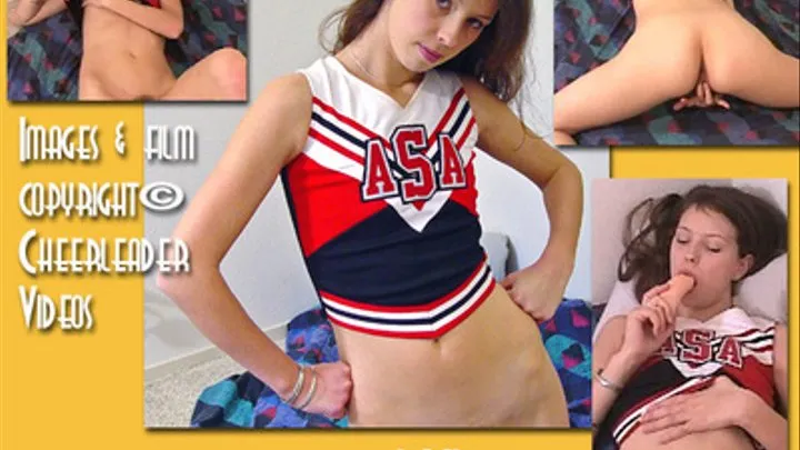 Elizabeth Spreads her 18Y/O Cheerleader Pussy & Ass - Climaxes Loudly - HARD Butt-Popping Ass Spreads!