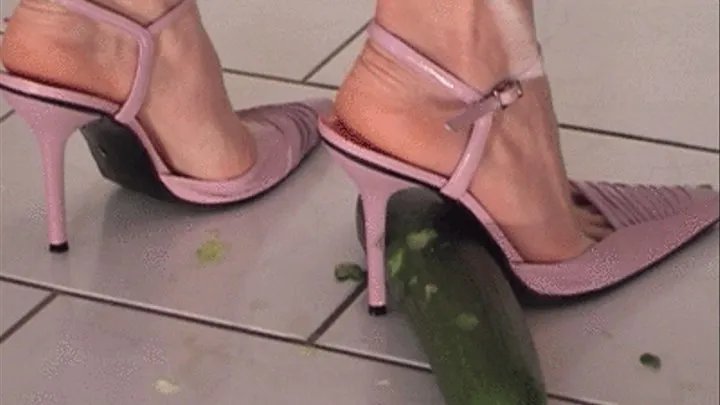 Chantal and the cucumber