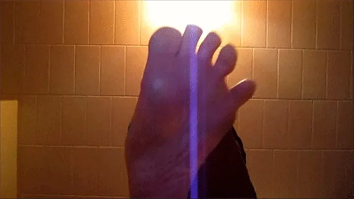 Giantess Lacey Catches You Staring At Her Feet IPOD