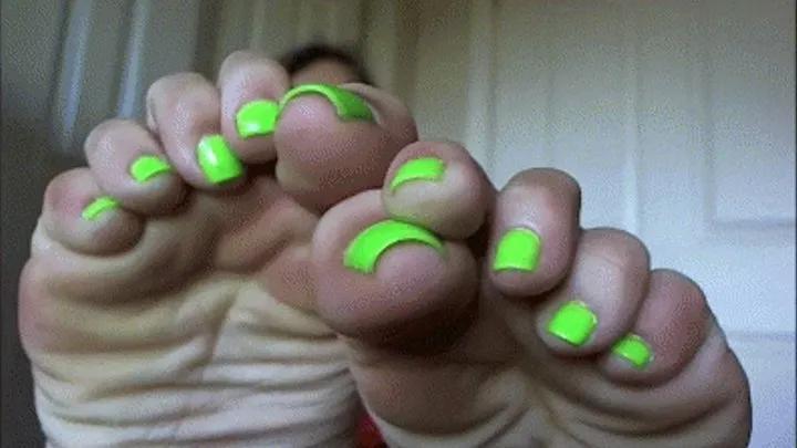 Electric Green Pedicured Feet