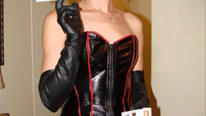 Moni Marlboro Leather Mistress