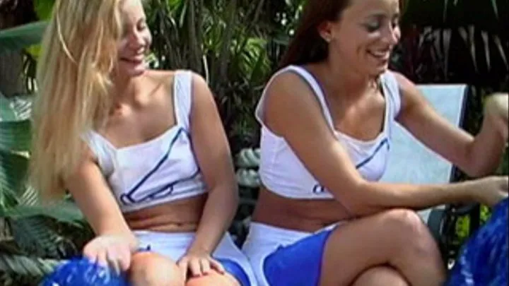 Lesbian Cheerleader Squad - Nicky & Kelly iPod (part 1)