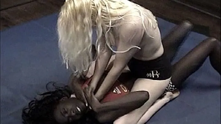 Black Bitch vs Hot Blonde Lee vs Shannon Part 01