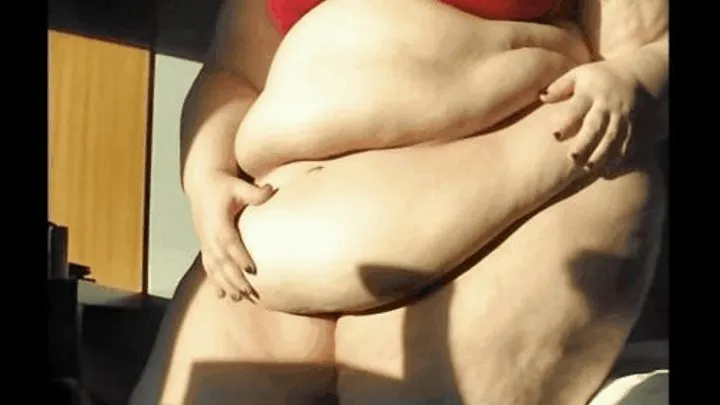 Sunlit Cellulite Jiggles