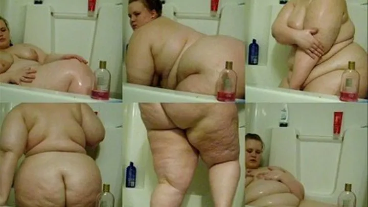 hot fattie in the tub