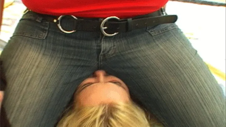 FACESITTING JEANS FULL WEIGHT - CLIP 01