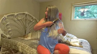 Fun with a wig of long pretty hair and a brush fuck