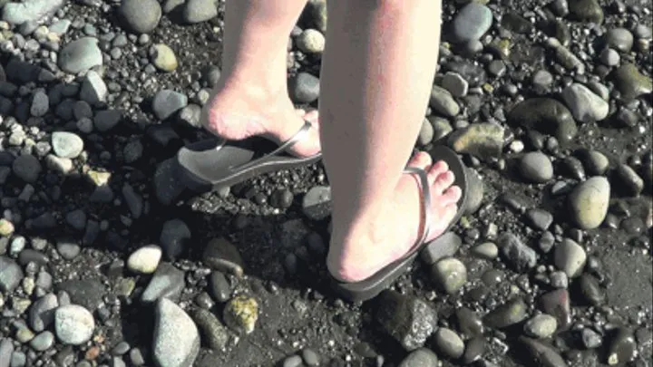 Feet In the ocean Cum adore at my bare feet