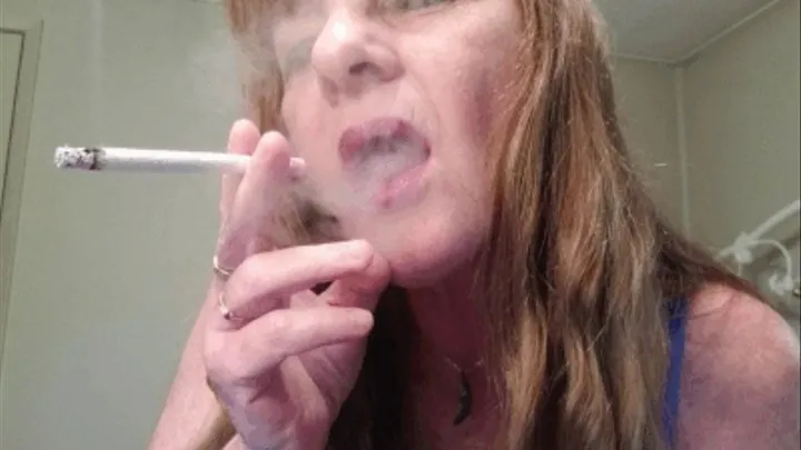 Lip Tease Smoking