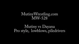 MW-528 Mutiny vs Dayana Pro style pildeiver Lowblows, Sandex, one piece, fishnets Full Video