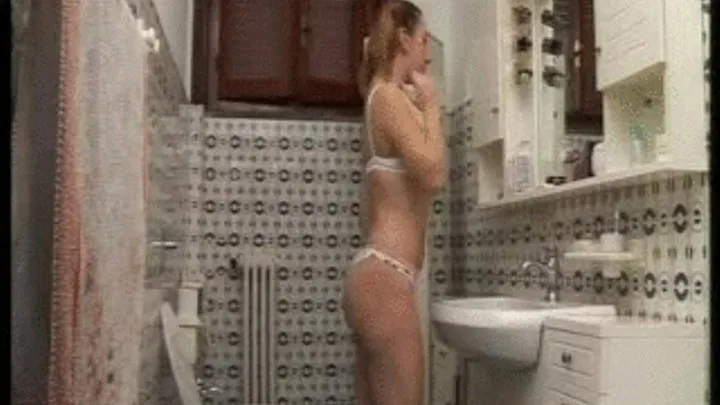 *** *** young naughty girl is peeing in toilet (great close ups). part 1 f446