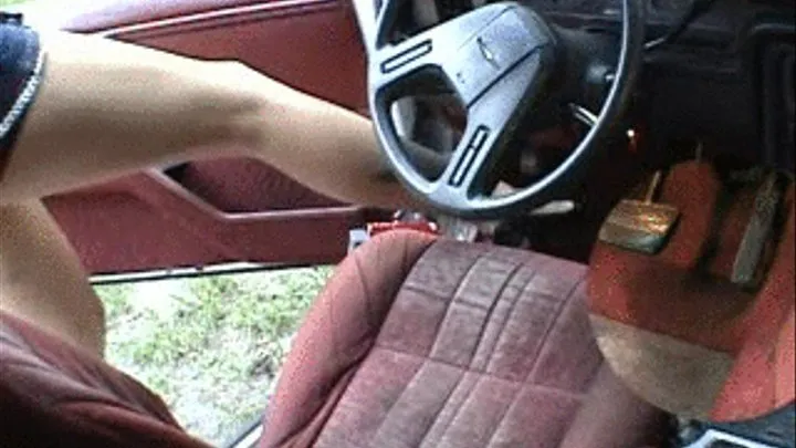 Cranking Backseat POV.. Ford Thunderbird