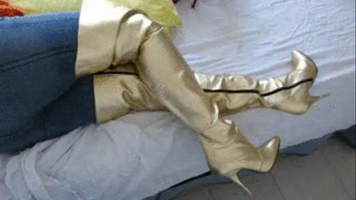 Heeljob on Gold Boots