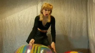 Alina riding beachballs and make a striptease -LQ