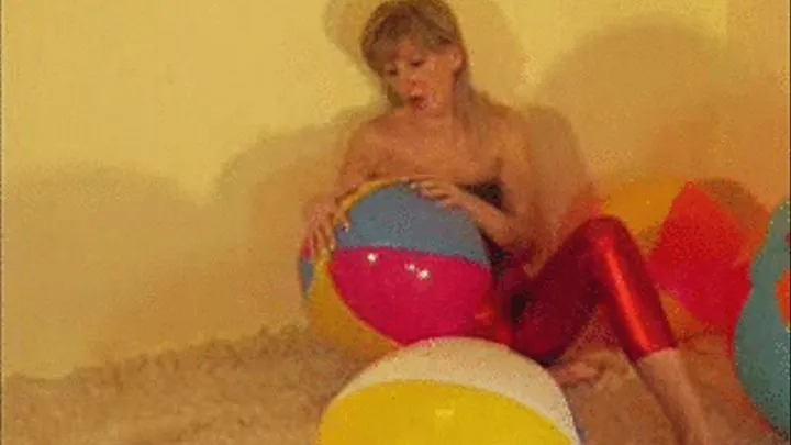 Alina in Spandex playing with beachballs -LQ