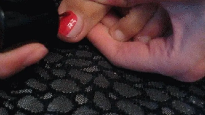 RED NAIL POLISH (A)