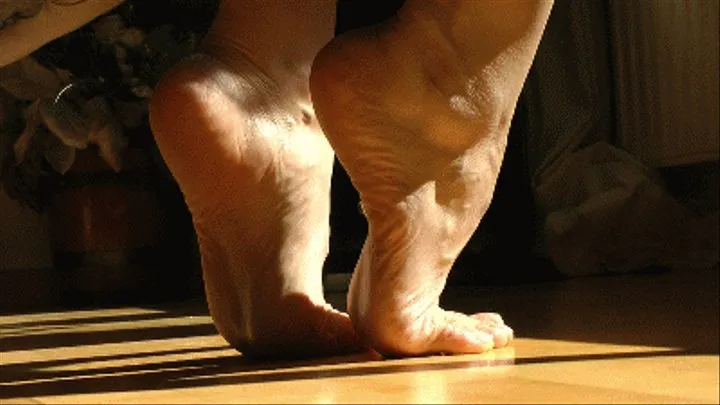 HighArchedFeetCloseUp