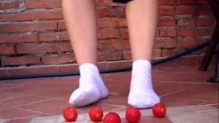 [REQUEST]Crush tomatos with my new white socks