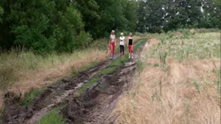 3 blondes in Slinkystylez Leggins and rainboots in mud