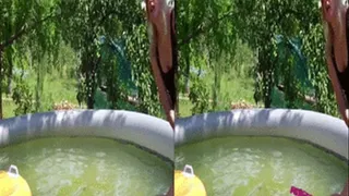 3D- Slinykstylez Girls in Outdoor pool