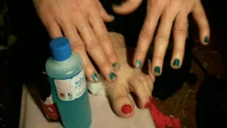 MANICURE - MI LEVO LO SMALTO ROVINATO E MI METTO LO SMALTO ROSSO