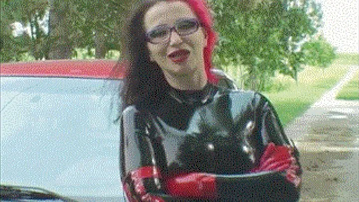 Britta of Latexcult's Carwash