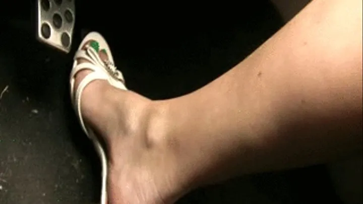 FOOT FETISH Sexy Feet in Action Posing High Arch