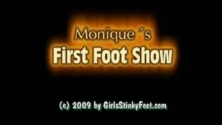 Monique FirstFootShow