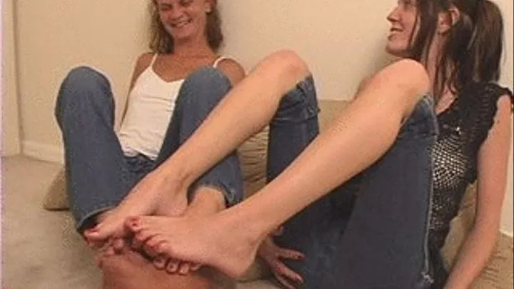 TWO GIRL FOOT SMOTHER