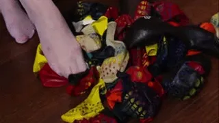 Nylon feet and balloons
