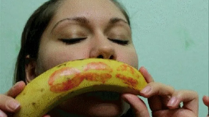 LIPSTICK ON BANANAS