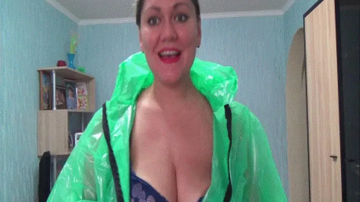 POV BLOWJOB WEARING GREEN RAINCOAT (ps)