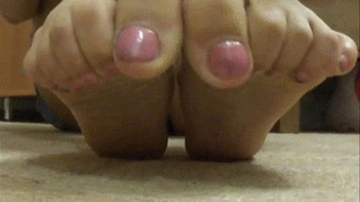 RIDICULOUS TOES (extr)