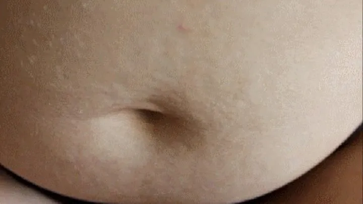 NAVEL EXTREMELY CLOSE UP