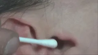 MAN CHEKS MY EARS (h)