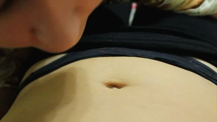 LICKING SEXY BELLY BUTTON