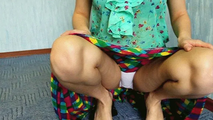 UNDER MY SKIRT (upskirt)