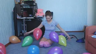 BALLOONS. PEDAL PUMPING (infl)