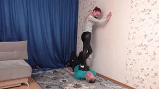 Miss dominates over mature gentleman on the floor, vf2838x