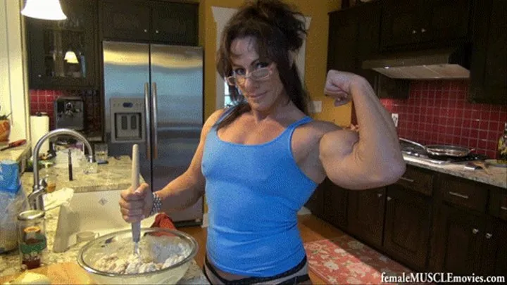 Muscular Girlfriend Experience 4: fuck your muscle girlfriend in the kitchen