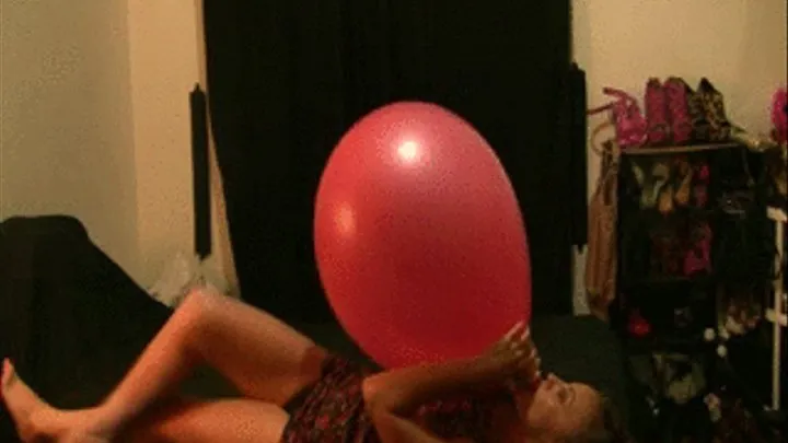 Sexy lil thing Big BALLOON Blowing long legs in bed