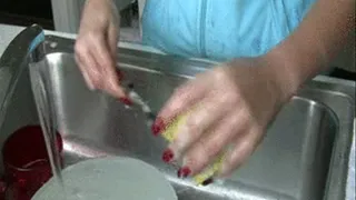 Finger Fetish Wet Hands in the Sink