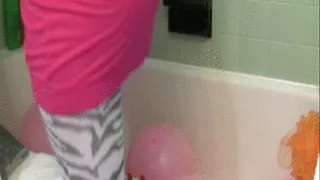 Big tits in the tub Balloon Blowing