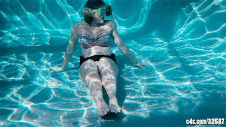 Cory Chase in Nine Minutes Underwater