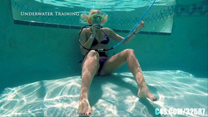 Vanessa Cage in End of Summer in the Pool - Underwater Training