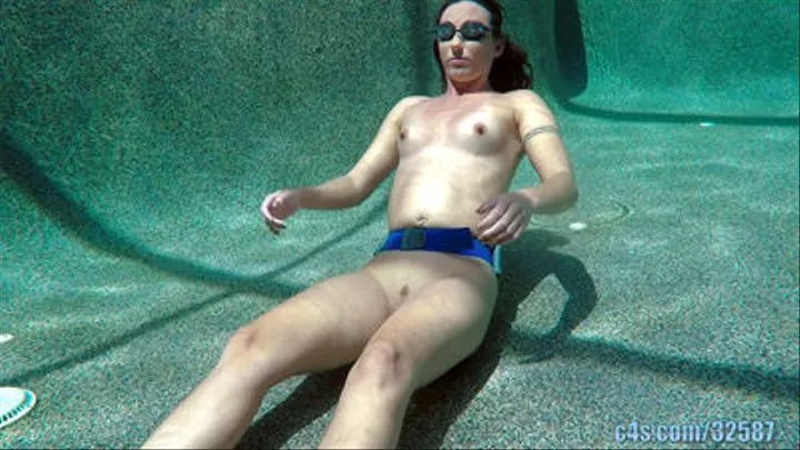 Wenona in the Underwater Trials - Holding