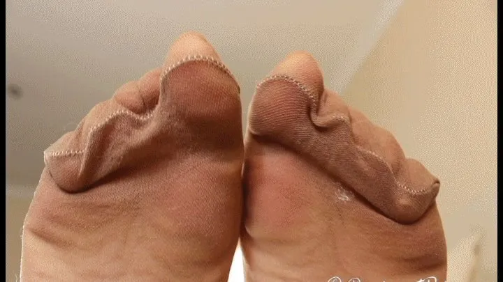 Stinky Pantyhose Feet