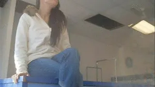 Jeans & Feet in the Laundry Mat