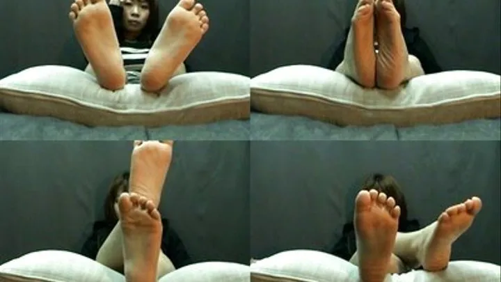 Dominatrix Giving Her Feet A Rest! While She Plays With it! - Full version ( - AVI Format)